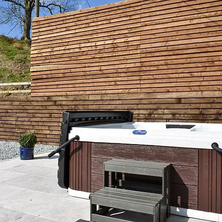 Semesterbostad Ivy House